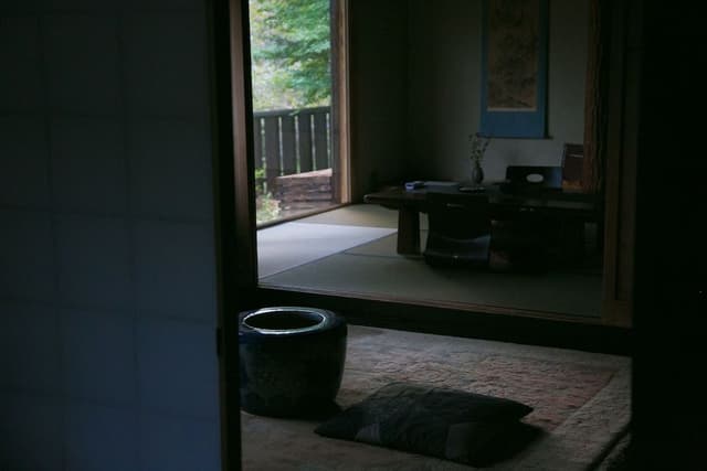 Cottage with an Indoor Bath (Nakao)