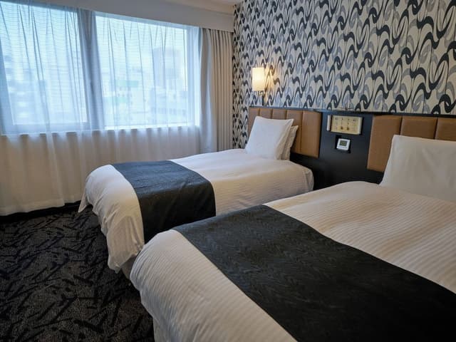 Twin Room, 2 Bedrooms, Smoking (17 ㎡)