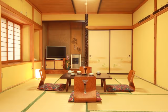 Japanese Style Room for 7 Guests, Shared Bathroom