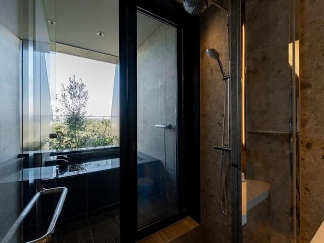 Superior Room, Non Smoking (Retreat Suite King)