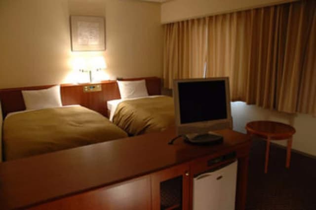 Double Room, Single Use, Smoking