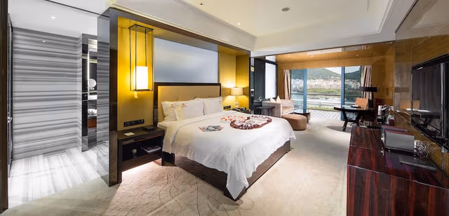 Bay View Room