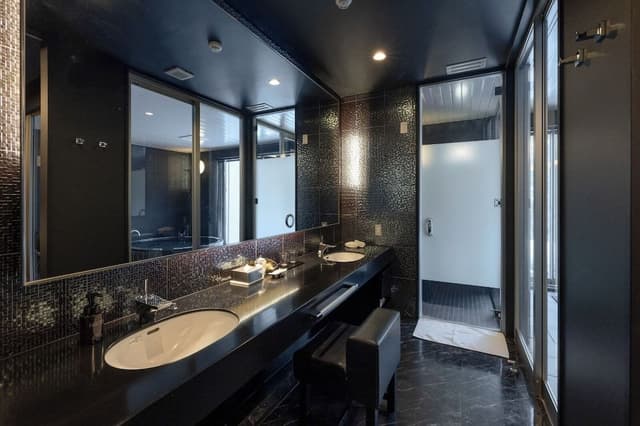 Standard Suite