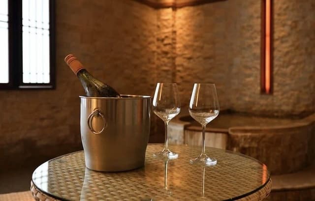 TAKE Suite with Private Bathroom and Dining room