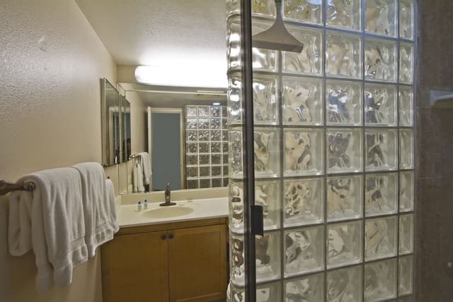 Suite, 1 Bedroom, 2 Bathrooms, Garden View