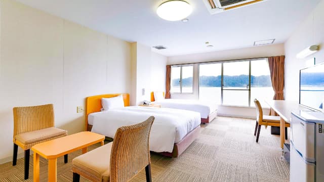 Twin Room - Non-Smoking