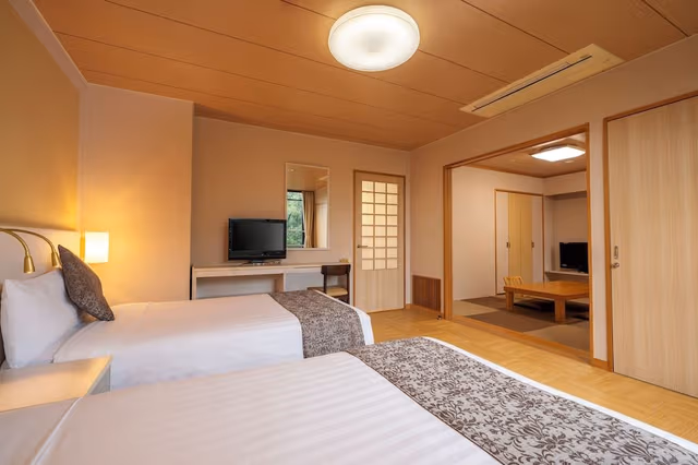 Deluxe Japanese-Western style Room (With open-air bath)(Non-smoking)