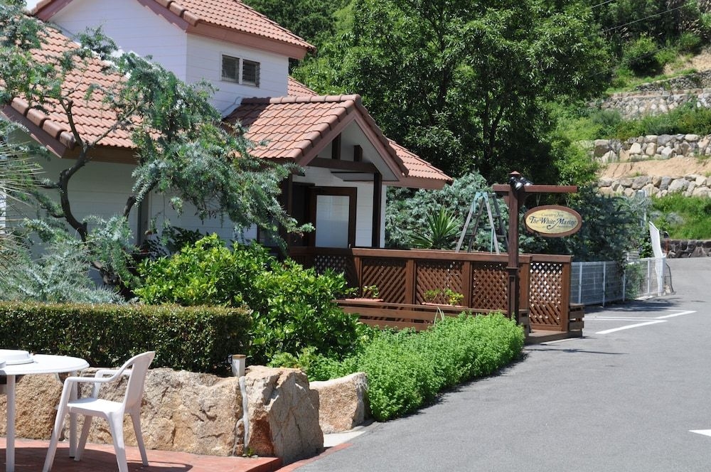 Country Inn the White Marine2
