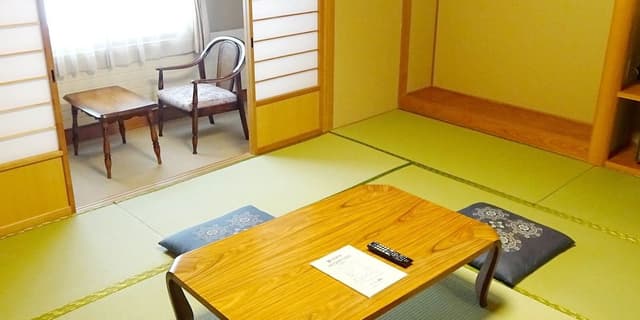 Japanese Style Room for 6 Guests with Private Toilet