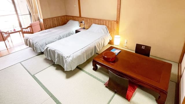 Japanese Style Room for 5 Guests