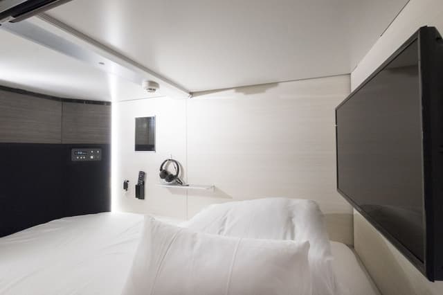 Capsule Bunk Bed, Non Smoking