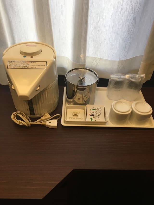 Twin Room, Smoking TA12