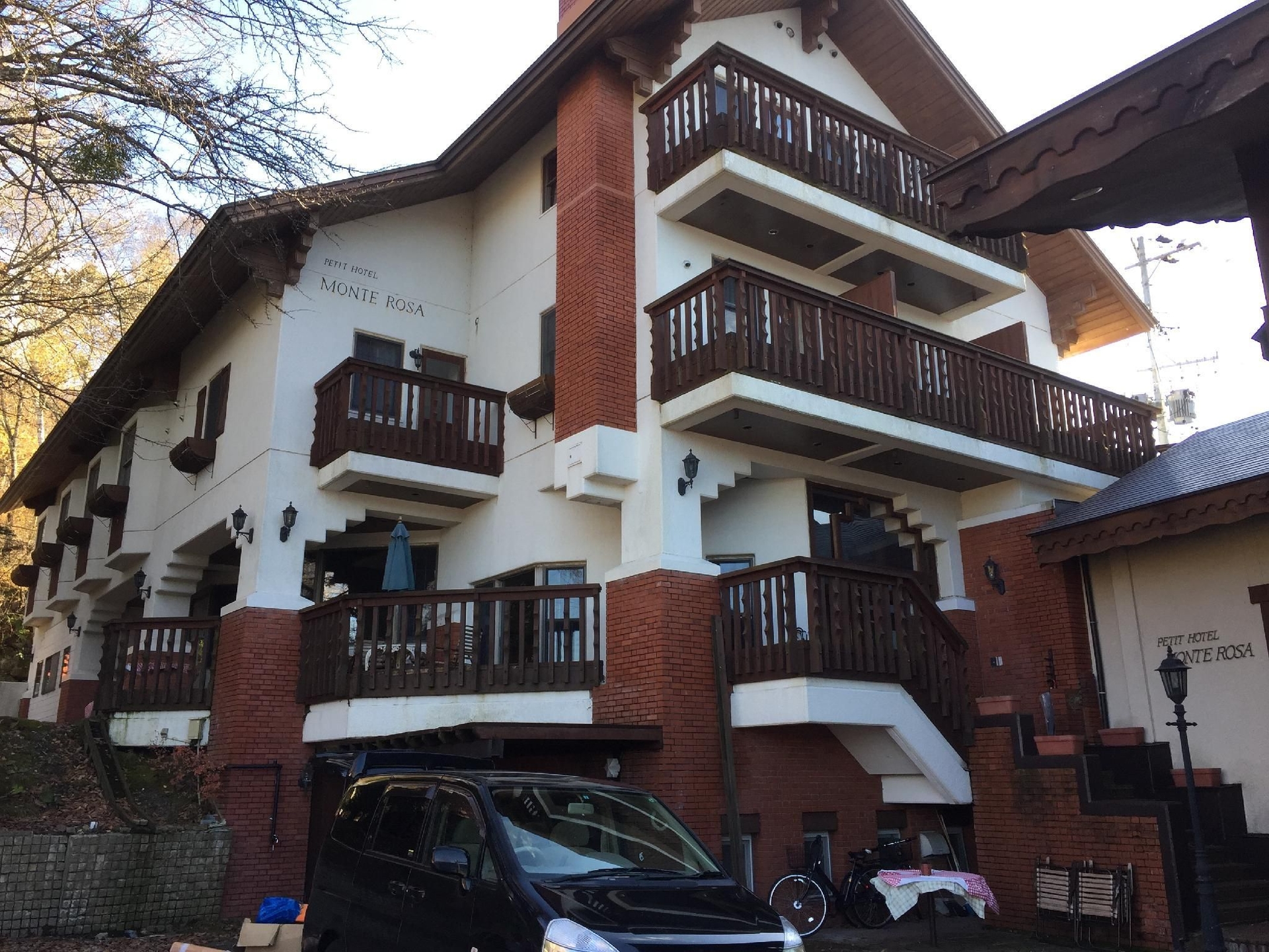 โรงแรมชิรากาบากะ ซากาเอง (Hotel Shirakabako Sakaeen)0