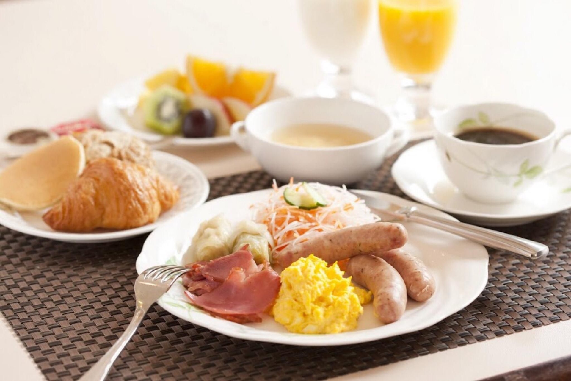 โรงแรมชิรากาบากะ ซากาเอง (Hotel Shirakabako Sakaeen)1