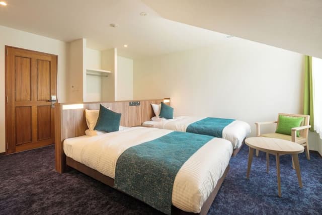 Renovated Premier Twin Room, Non Smoking
