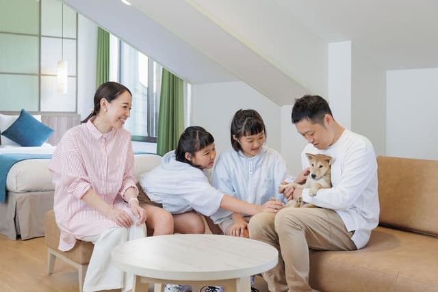 Renovated Family Pet Room, Non Smoking