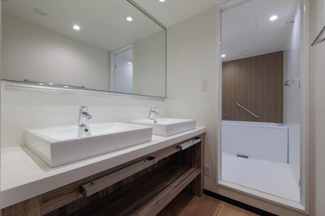 Renovated Family Pet Room, Non Smoking