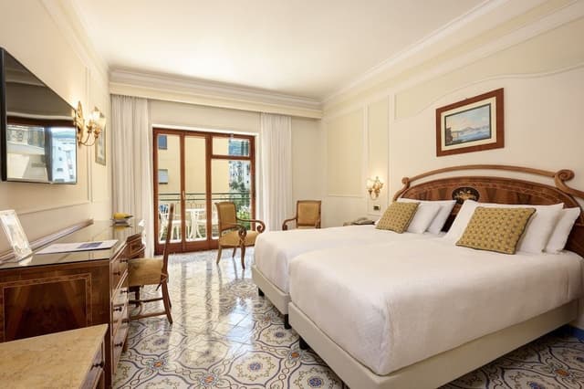 Classic Double or Twin Room, Balcony
