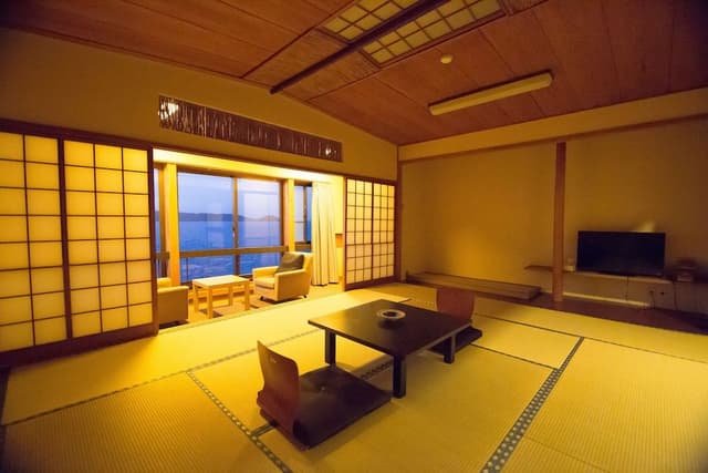 Japanese Style Room, Ocean View, Smoking, with Kaiseki Seafood & Breakfast, Shared Bathroom