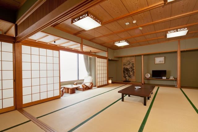 Deluxe Japanese Style Room, Ocean View, Smoking, with Kaiseki Seafood Dinner & Breakfast