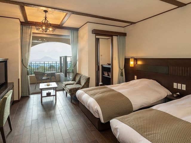 Standard Room 4 single beds
