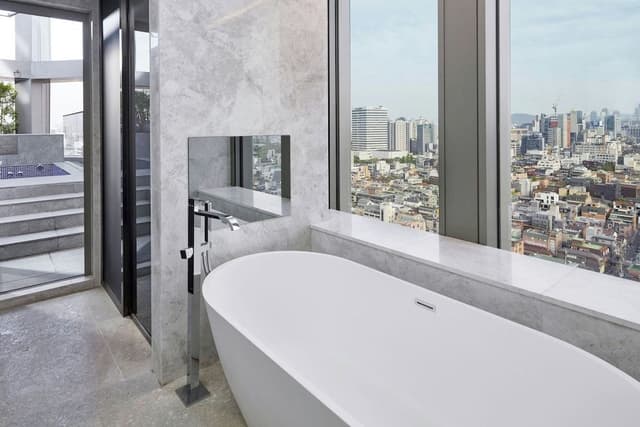 Penthouse, 1 King Bed, City View
