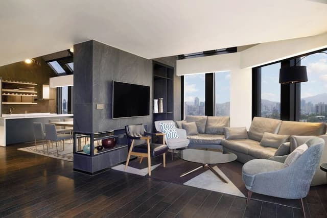 Penthouse, 1 King Bed, City View (Balcony)