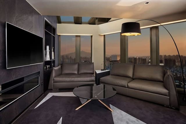 Penthouse, 1 King Bed, City View (Balcony)
