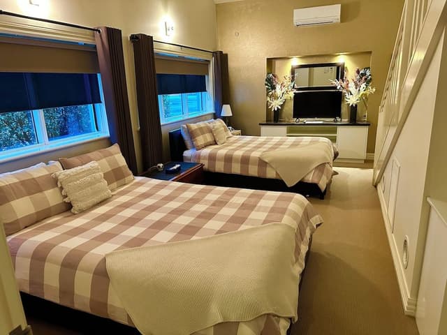 Family House, Multiple Bedrooms