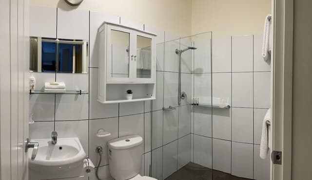 Family House, Multiple Bedrooms