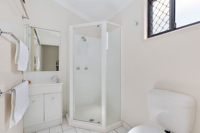 Ensuite Cabin
