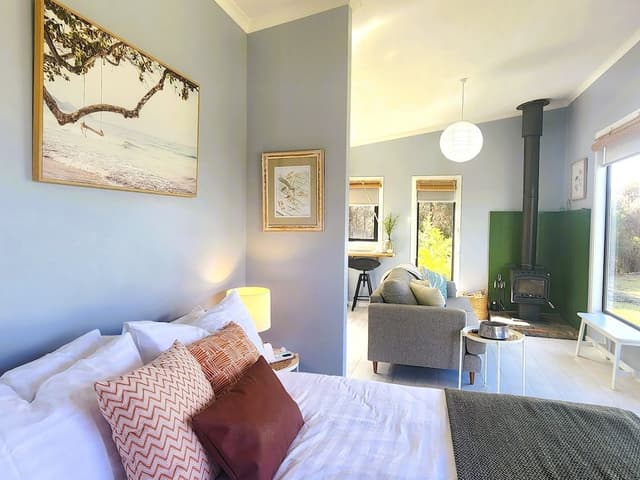 Panoramic Studio, 1 Queen Bed, Ocean View, Sea Facing (Adrift #1)
