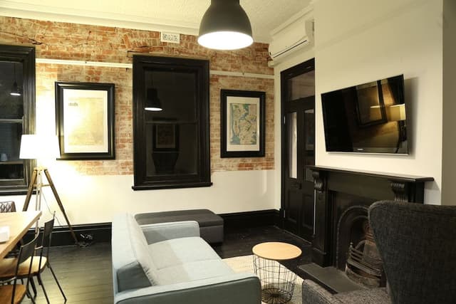 Luxury Apartment, 1 Bedroom, Fireplace, Poolside