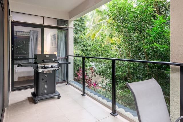 Deluxe Apartment, 3 Bedrooms, 2 Bathrooms, Garden View