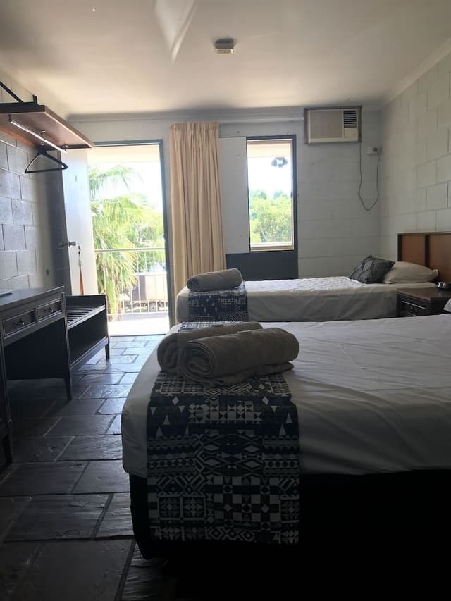 1 Queen Bed and 1 Single Bed Room with Ensuite