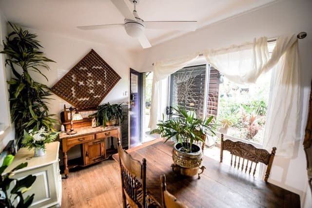 2 Bedrooms, Garden View Apartment