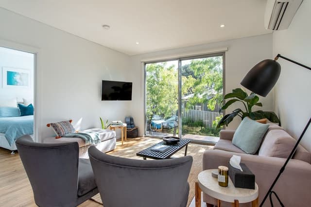 House, 2 Bedrooms, Kitchen, Beachside