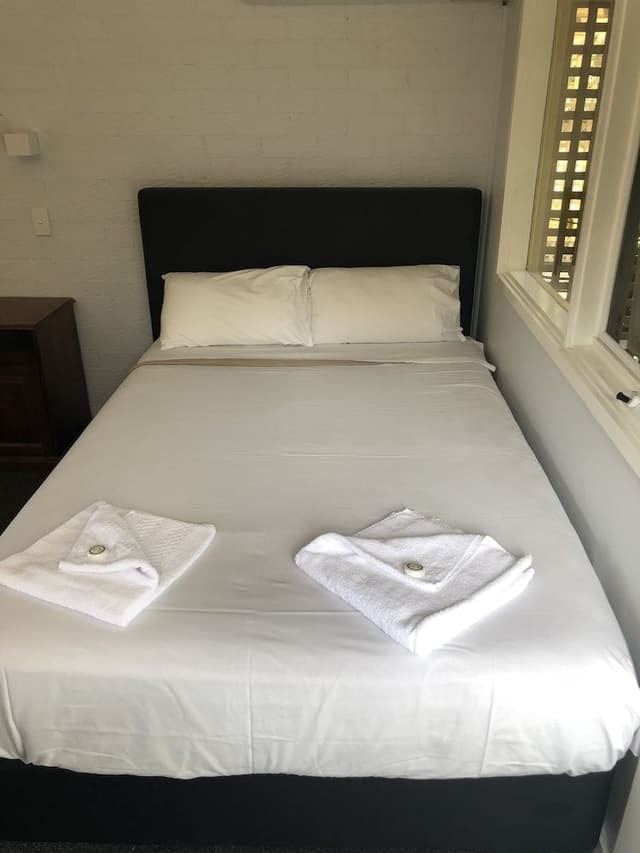 Basic Room, Ensuite