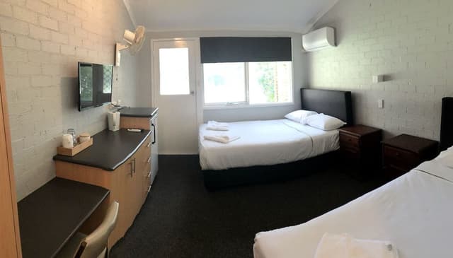 Basic Room, Ensuite