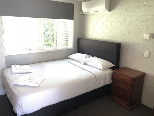 Basic Room, Ensuite