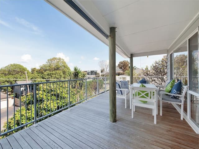 Family House, 5 Bedrooms, Garden View