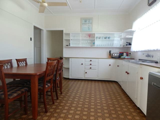 Sailor's Rest: 3-Bedroom House and 1 Rumpus Room (including 1 tri-bunk)