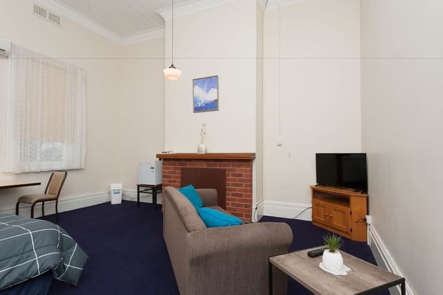 Basic Double Room, 1 Double Bed