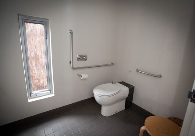 Premium Cottage, 1 King Bed, Accessible, Harbor View (York)