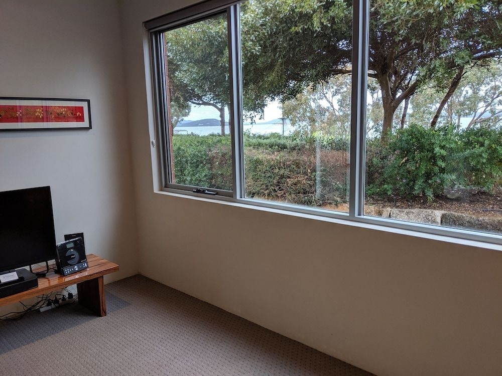 Hanover Bay Apartments2