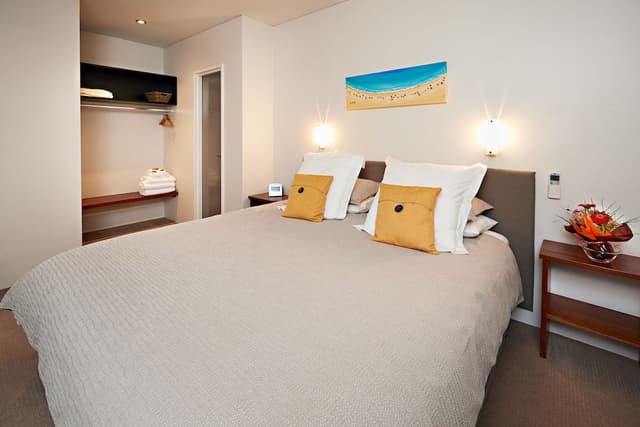 Vancouver - Two Bedroom/Two Bathroom Townhouse