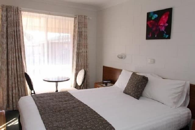 Comfort Room, 1 Queen Bed, Non Smoking