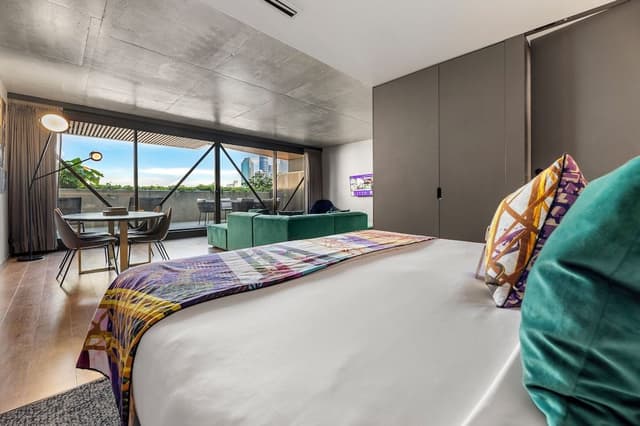 River Master Balcony
