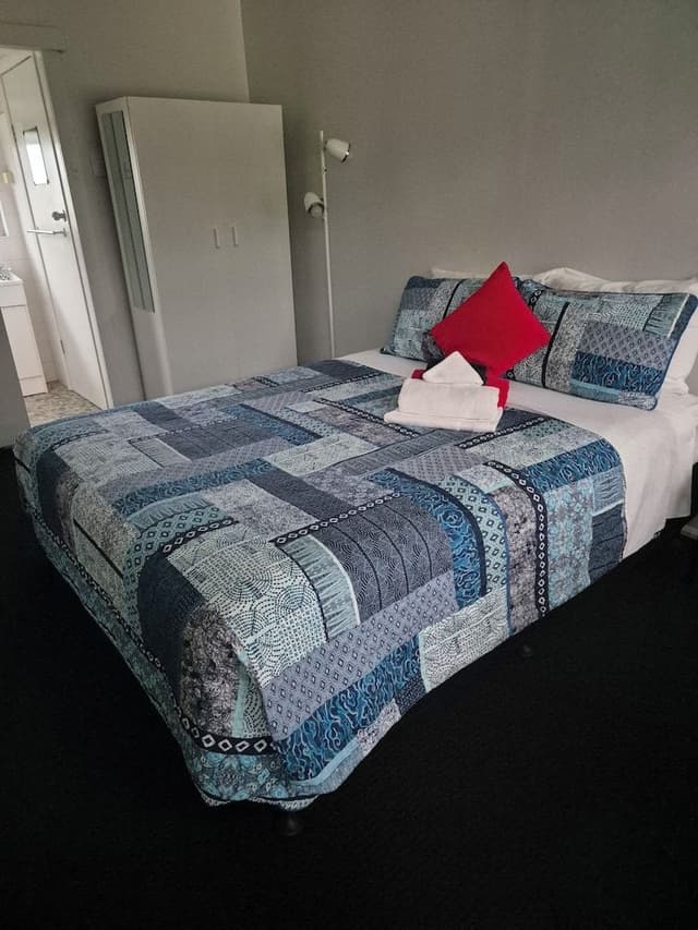 Comfort Double Room, 1 Queen Bed, Private Bathroom, Garden View