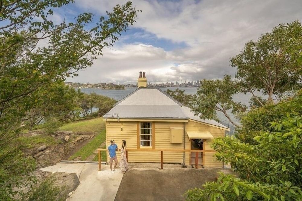 Steele Point Cottage0